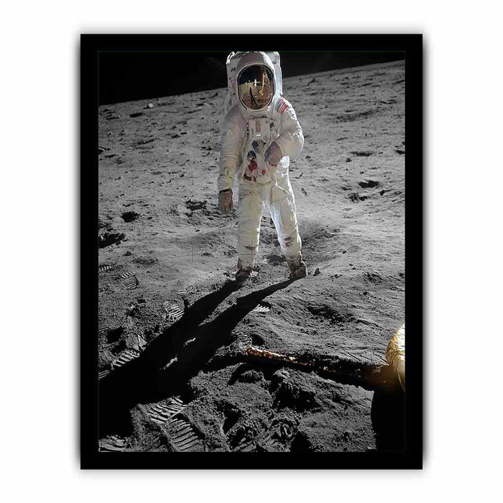 Astronaut Walk on Moon