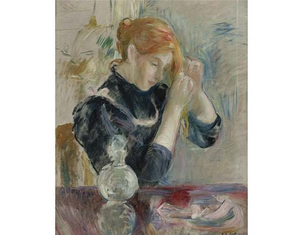 Devant La Toilette
